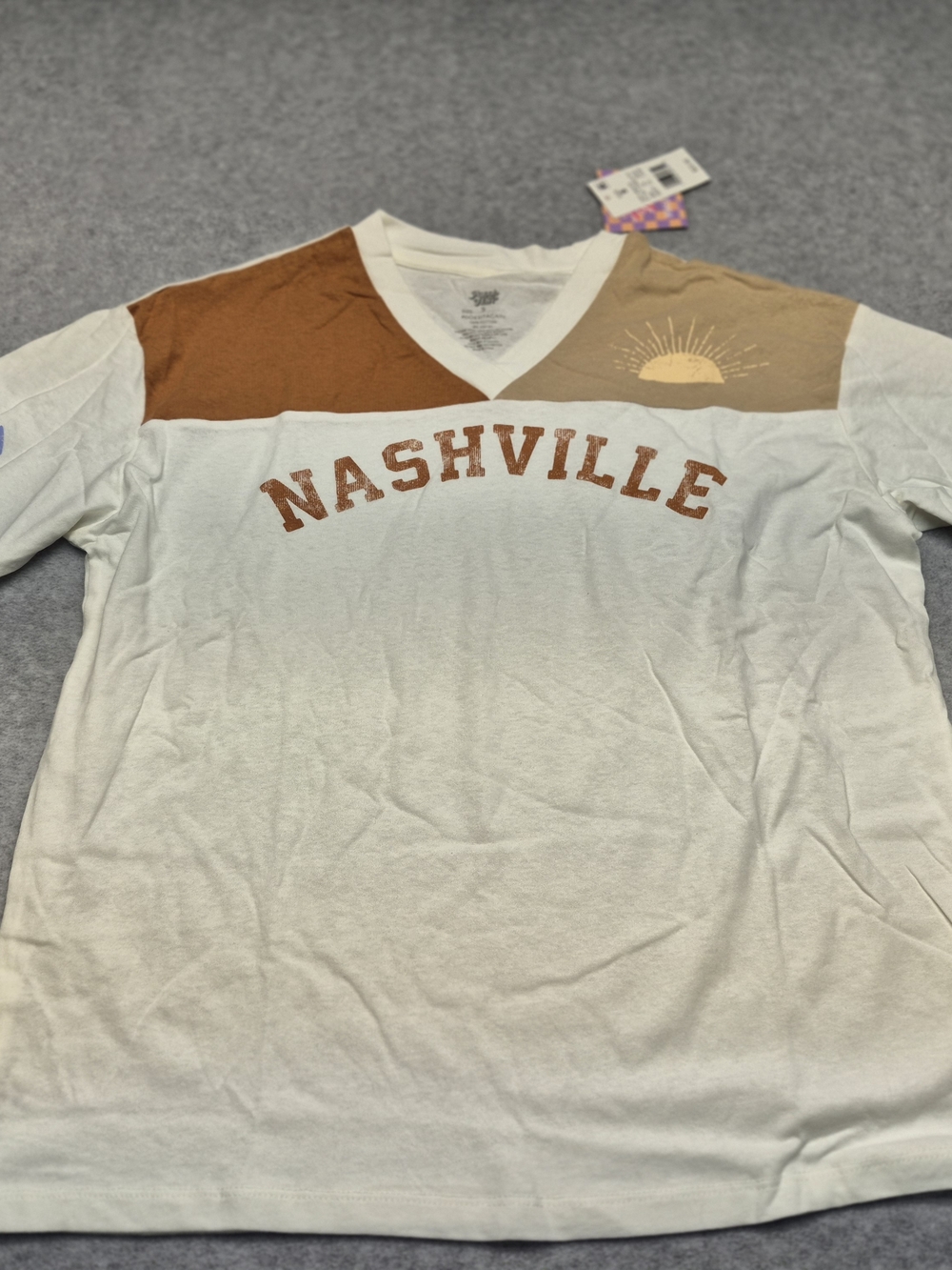 0207 Nashville Colorblock V-Neck Long Sleeve Tee - White & Brown